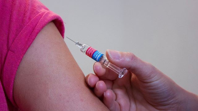 vaccination-1215279_1280-2.jpg