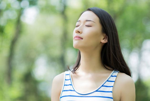 失眠很痛苦！学会这2种呼吸法就可以每晚轻松入眠了！