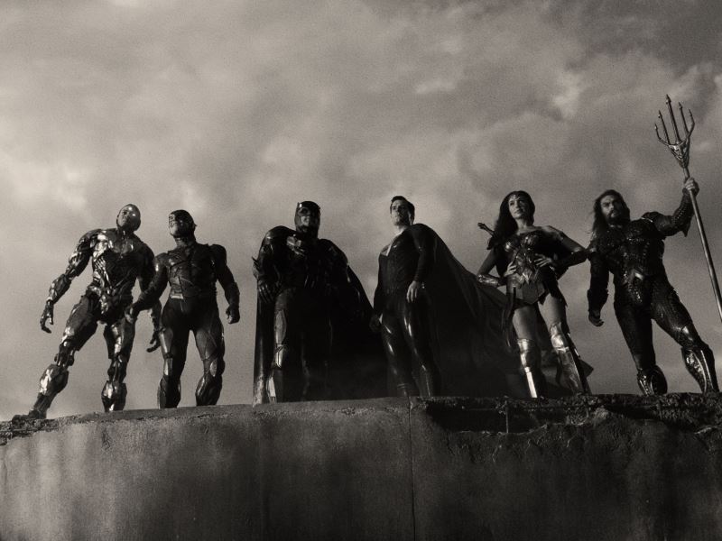 zack snyder’s justice league is now in black and white on astro go!