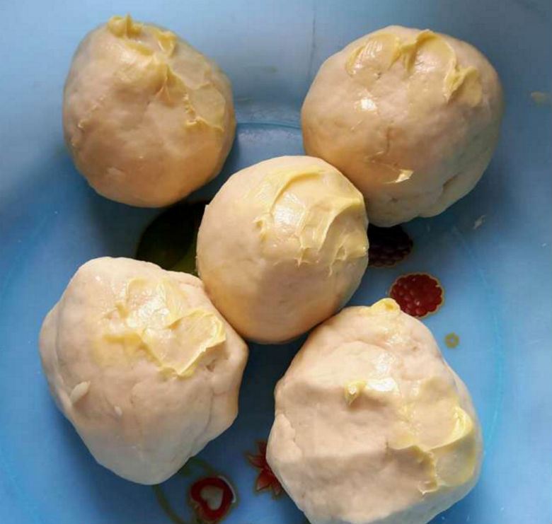超香脆！在家也能自己动手做roti canai！【附教学】