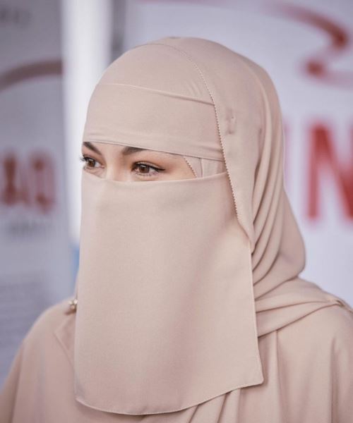 neelofa minta netizen bawa bertenang
