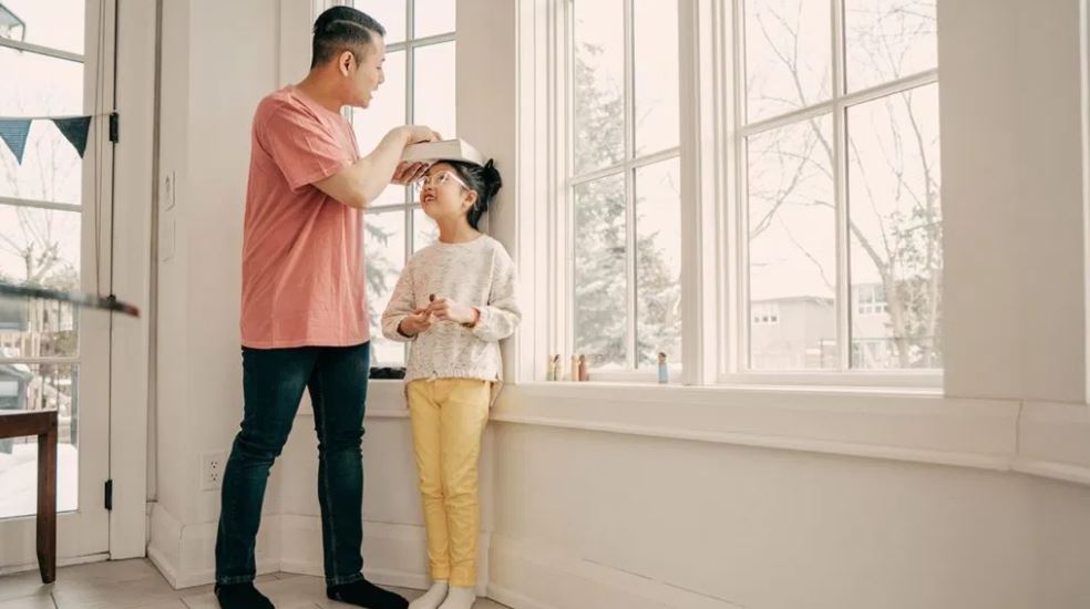 cahaya matahari boleh bantu tambah ketinggian anak pada awal usia