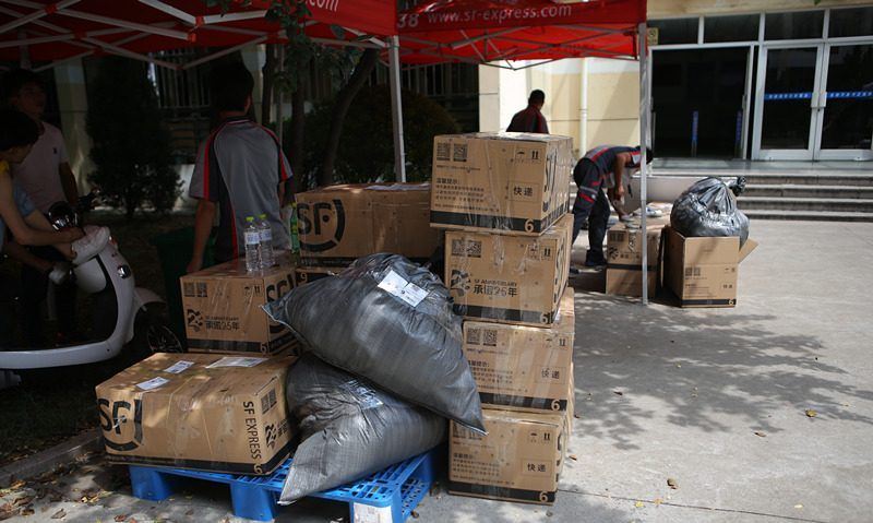 尽管汽车后备箱再大，也千万不能放这5样物品！