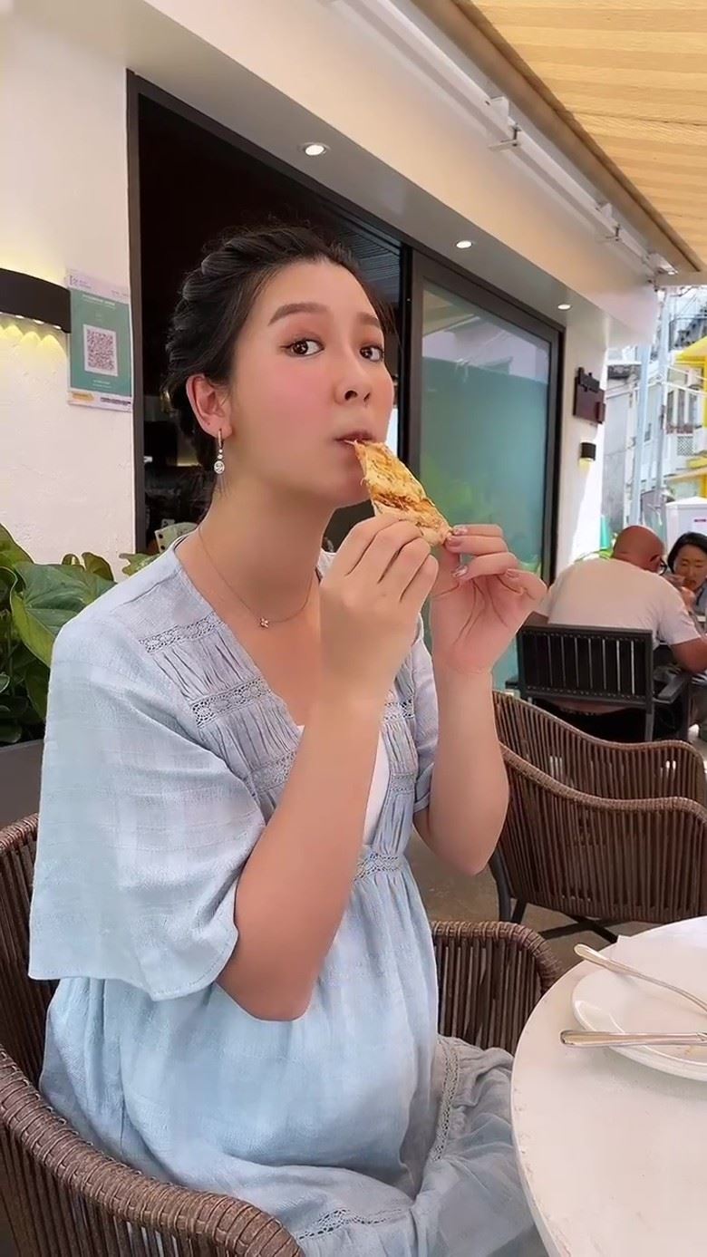 余香凝宣布怀孕啊❗️「its a girl」❤️