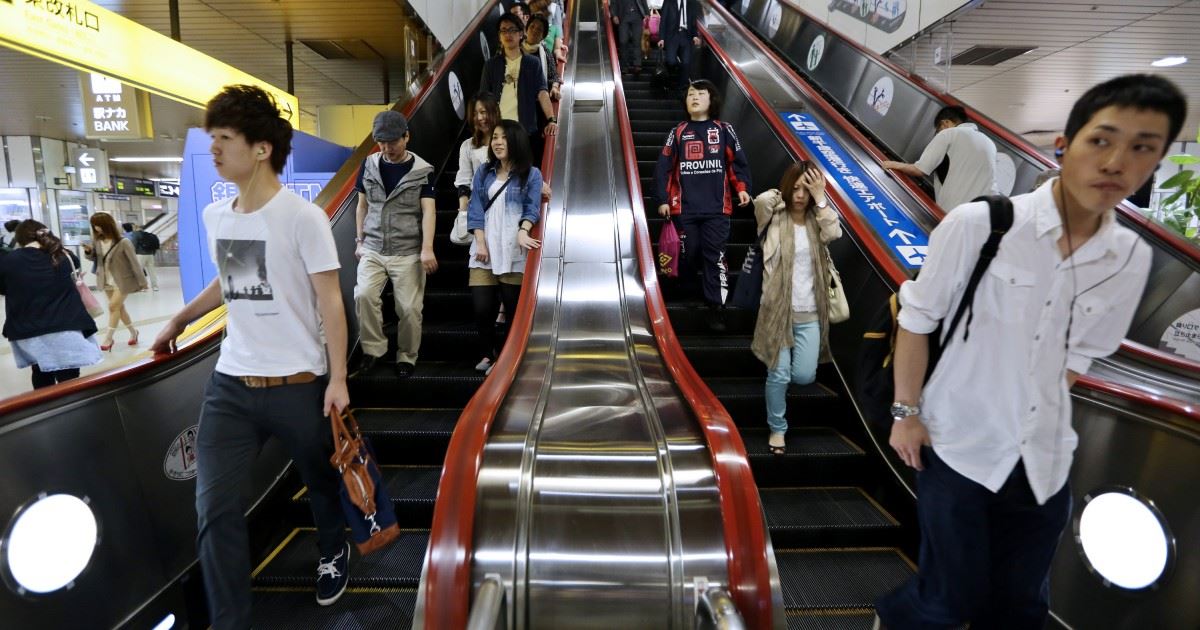 no escalator walking: japan prefecture bans walking on escalators!