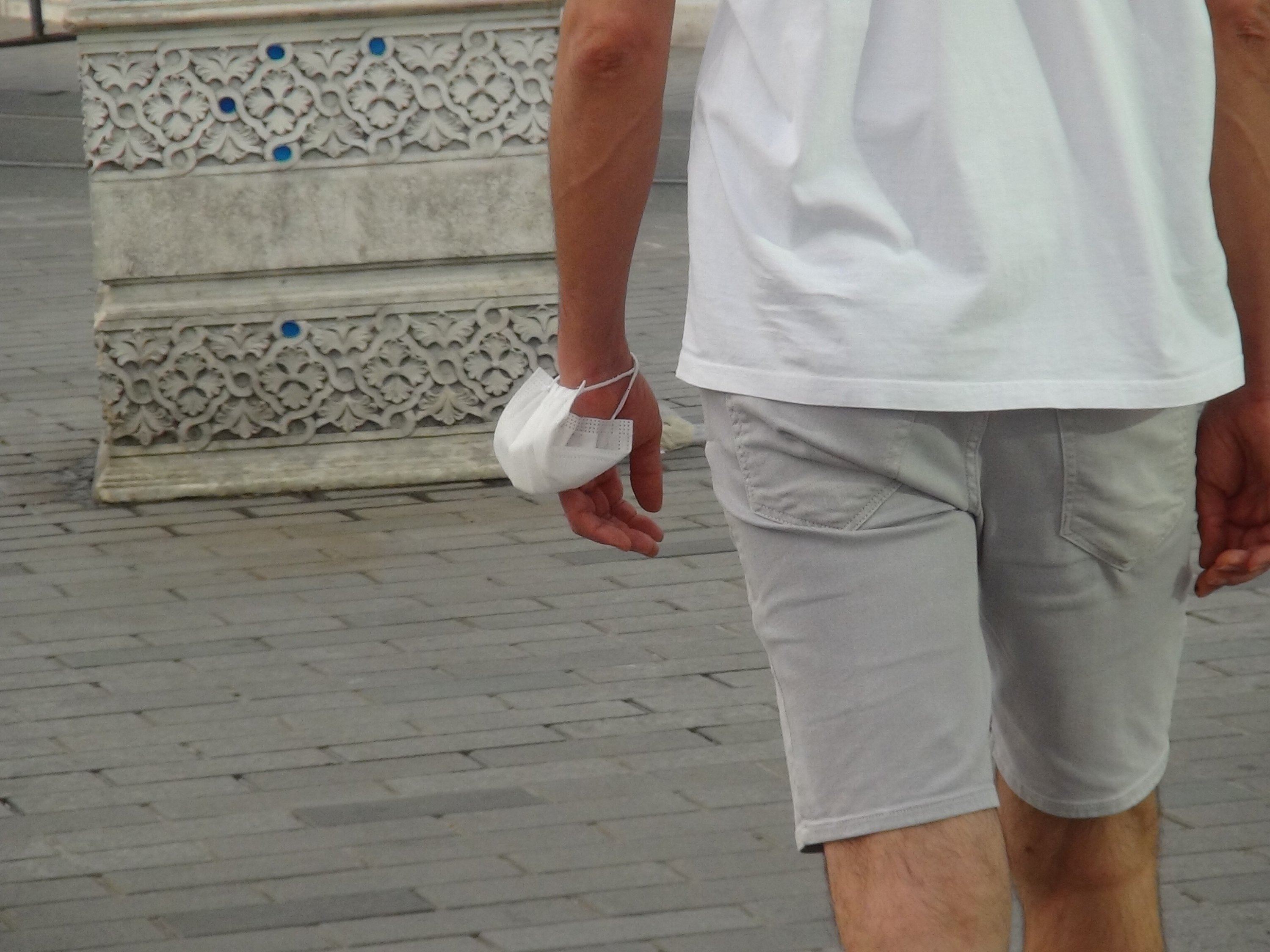 别再犯这4种脱口罩后的坏习惯！教你如何正确保管脱下的口罩