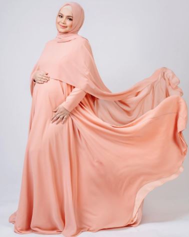 mohon doa dari semua, siti nurhaliza akui gementar lahir anak kedua