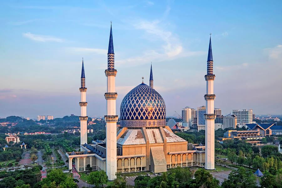 selangor benarkan solat sunat tarawih di masjid dan surau ramadan ini
