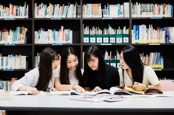 毕业=迷茫的开始？了解这6个区别，这个机会属于你！