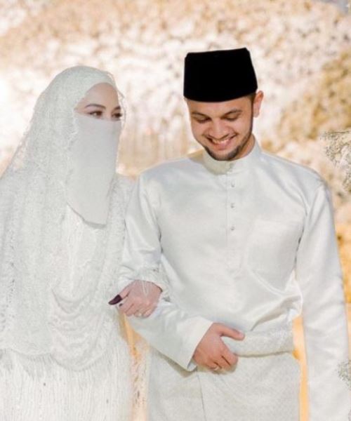 sering dihimpit kontroversi, kebahagiaan neelofa & suami tidak tergugat