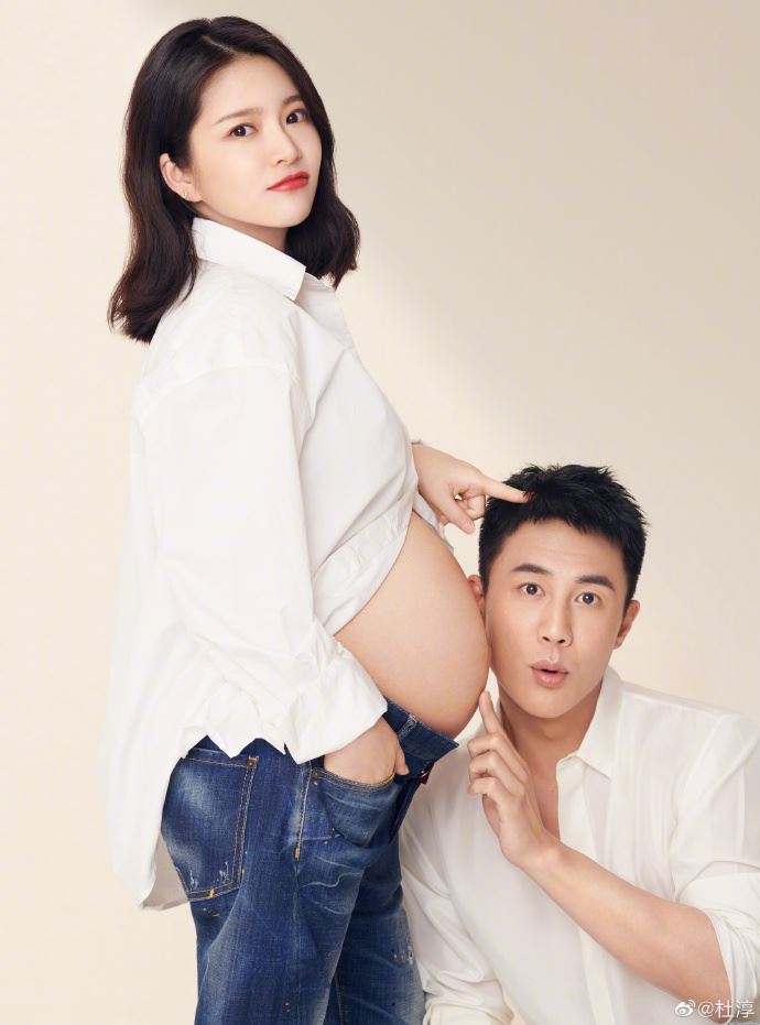 杜淳晒王灿怀孕写真❗️开心亲吻老婆孕肚一脸幸福❤️