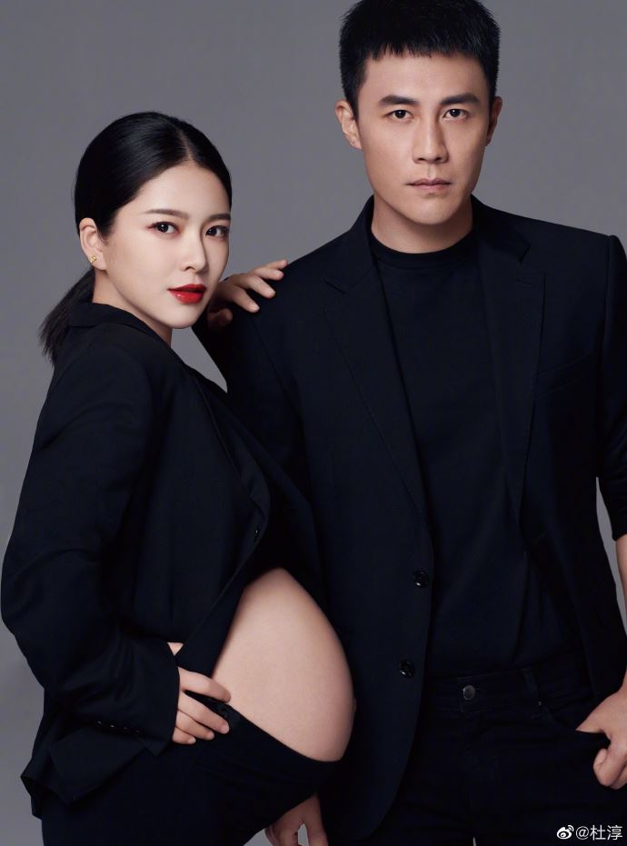 杜淳晒王灿怀孕写真❗️开心亲吻老婆孕肚一脸幸福❤️