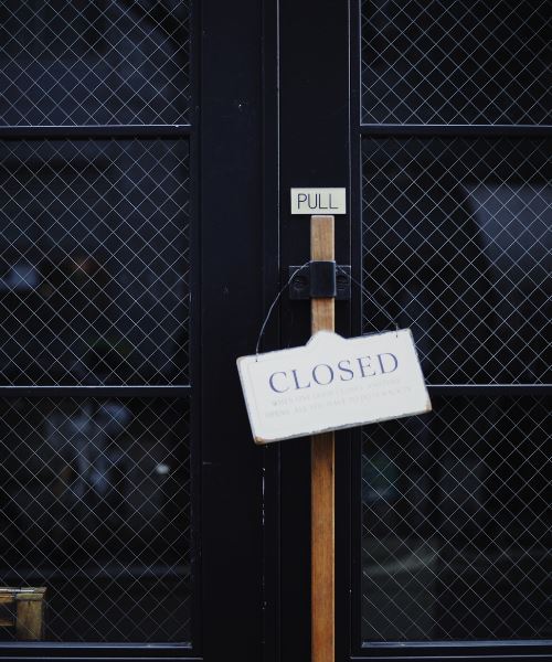 akibat tidak kuarantin, wanita positif covid-19 sebabkan 7 premis ditutup