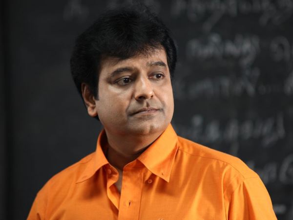 comedian vivek passed away.