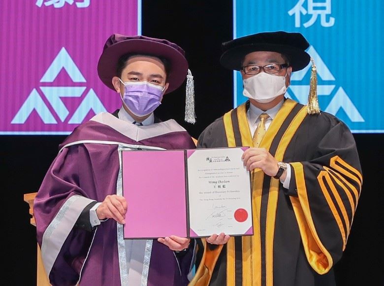 好厉害呀❗️古天乐、王祖蓝获颁荣誉院士🎓