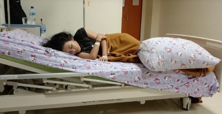 gadis ini akan tidur nyenyak hingga 13 hari lamanya