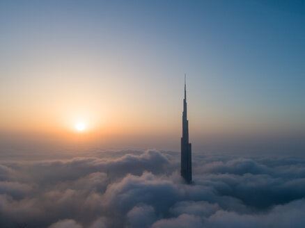 tahu tak menara burj khalifa di dubai ada tiga waktu berbuka yang berbeza?!