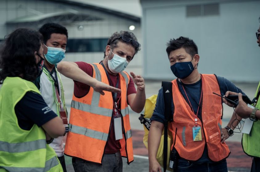 疫境下克服重重难关开拍！大马抗疫电影《juang》真实机场、飞机取景拍摄