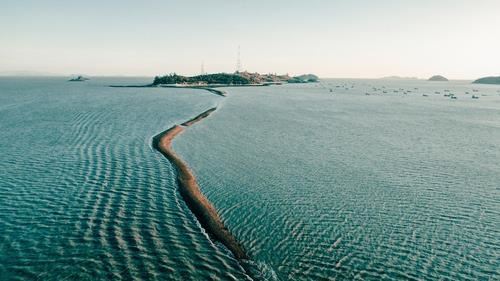 fenomena laut 'terbelah' dua, netizen tergamam!