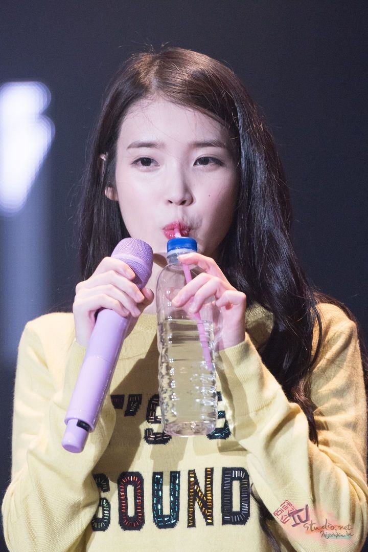 研究:多喝水可变瘦!尤其是正餐前三十分钟喝