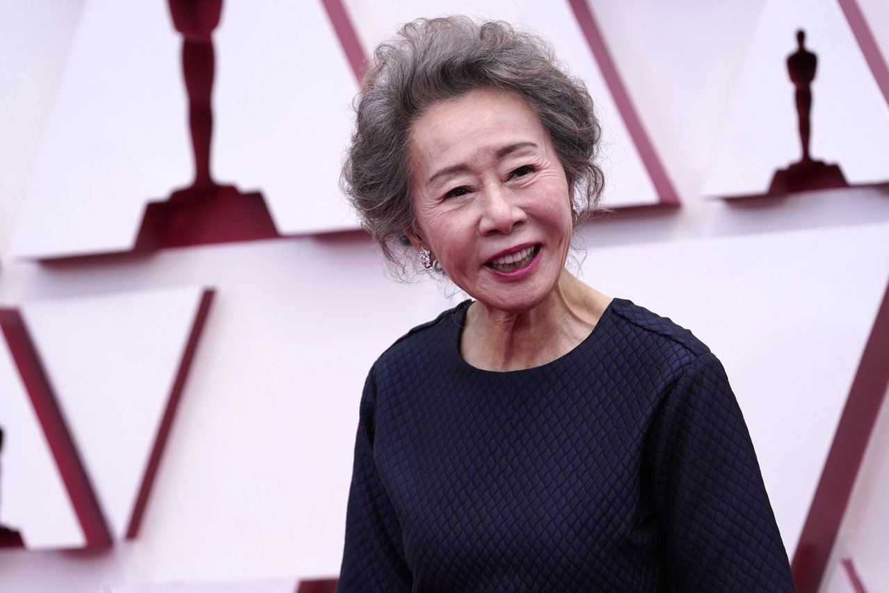 【奥斯卡】daebak❗️南韩第一人❗️73岁尹汝贞夺「最佳女配角」🔥