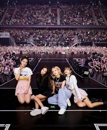 korea utara kritik korea selatan kerana layan 'idol' seperti hamba