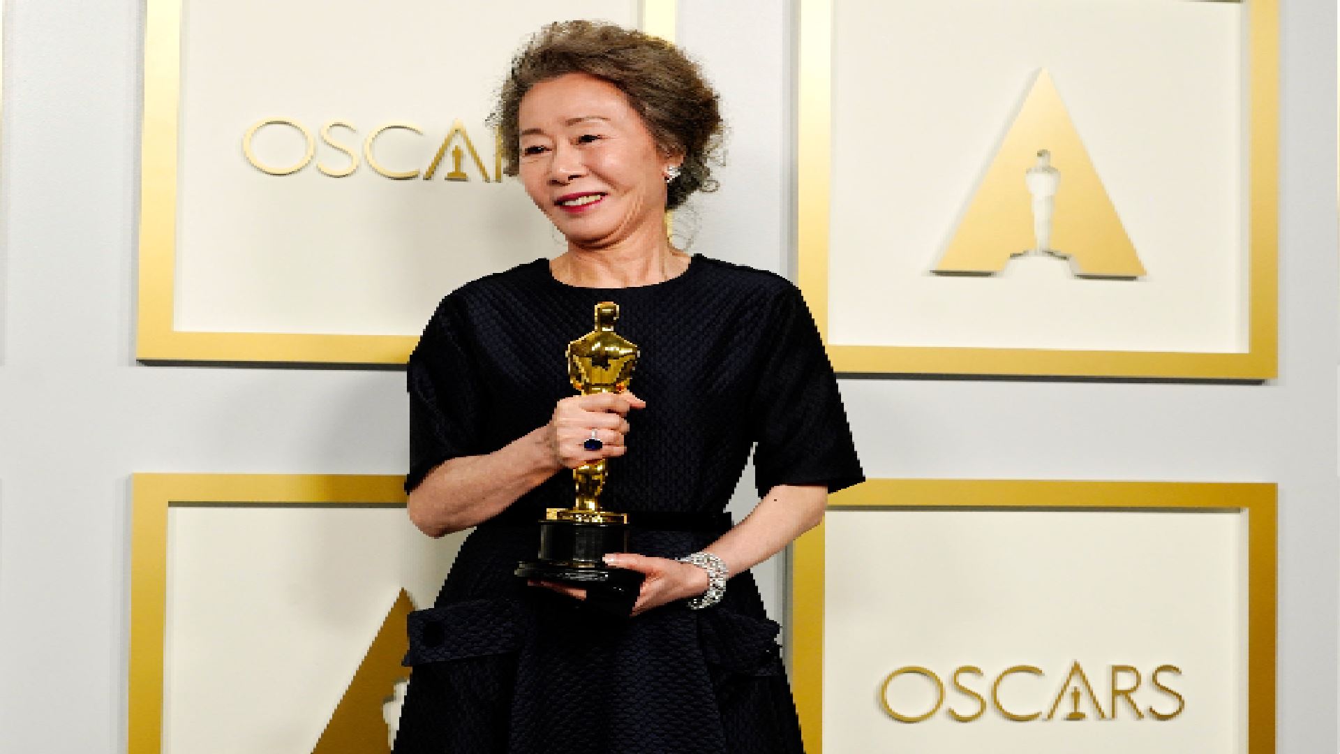 youn yuh jung wins academy award for best supporting actress for the film ‘minari’