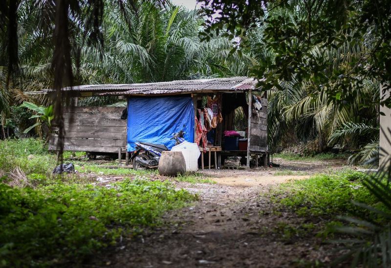 ebit lew is building a new house for this underprivileged family just in time for raya!