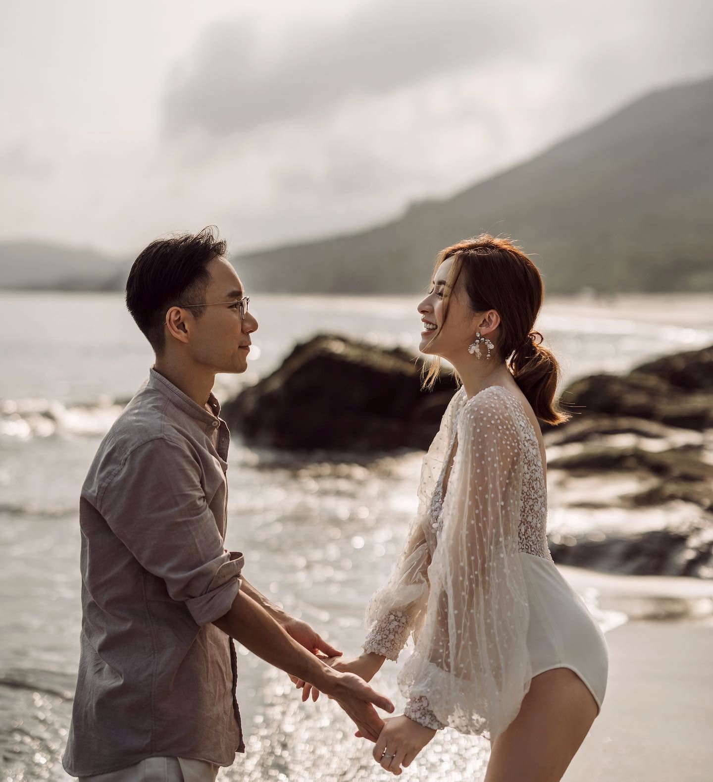 【多图】沈卓盈大晒怀孕写真❗️「当妈妈令我们变得更勇敢」❤️