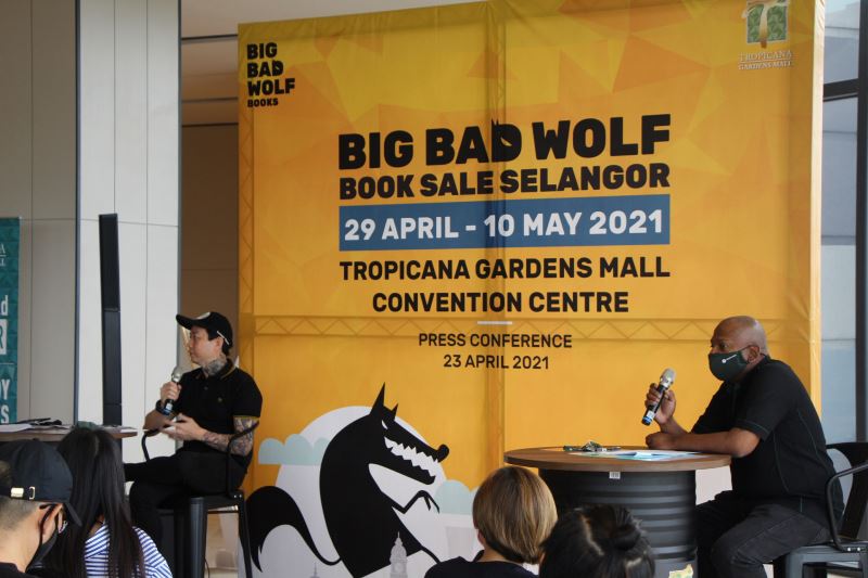 the wolf is back! big bad wolf book sale to kick off “malaysia tour” after a long hiatus!