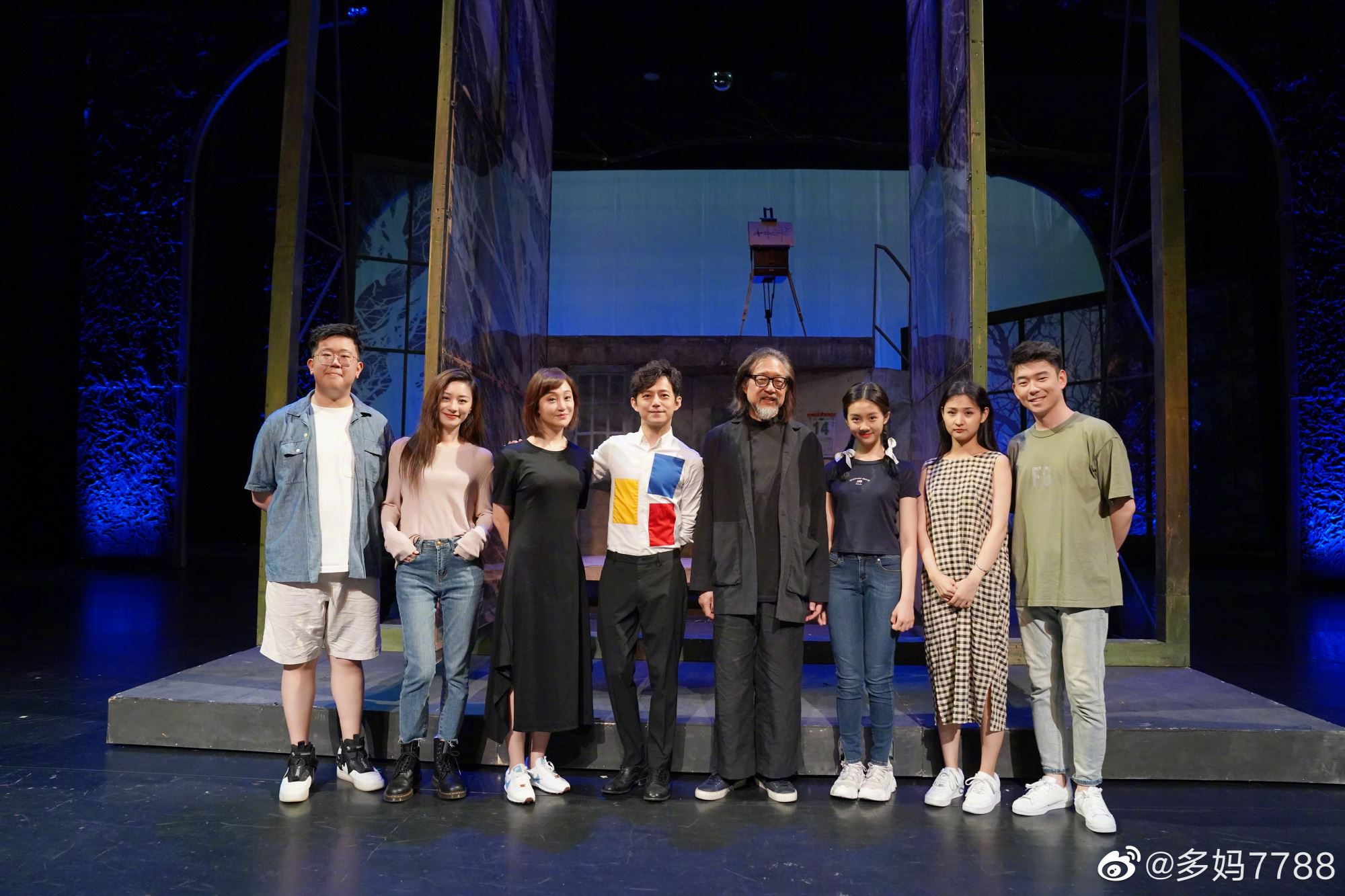 【多图】多多搭档何炅演出舞台剧❗️舞台魅力非凡❤️