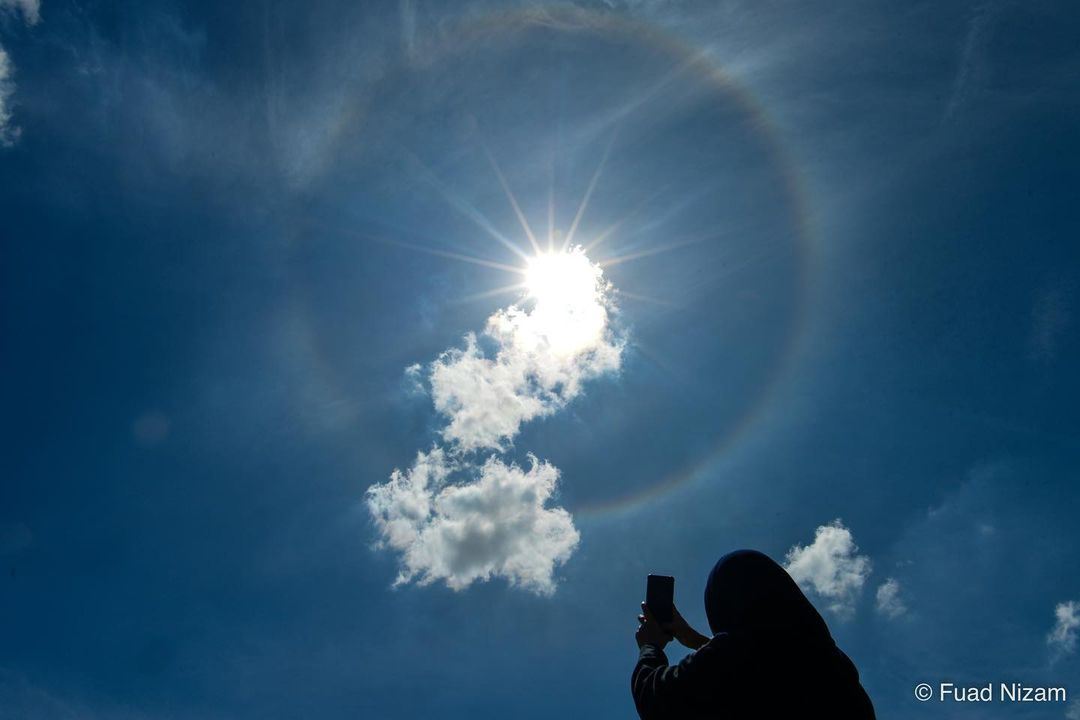 “gegelung cincin” muncul di langit, fenomena halo matahari undang perhatian orang ramai