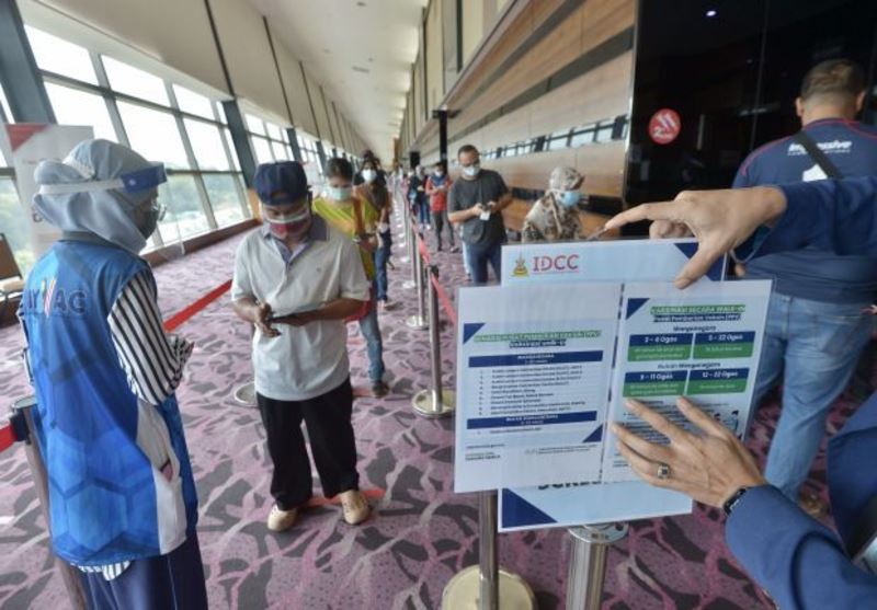 klang valley peeps, haven’t gotten your vaccination appointment yet? walk-in je!