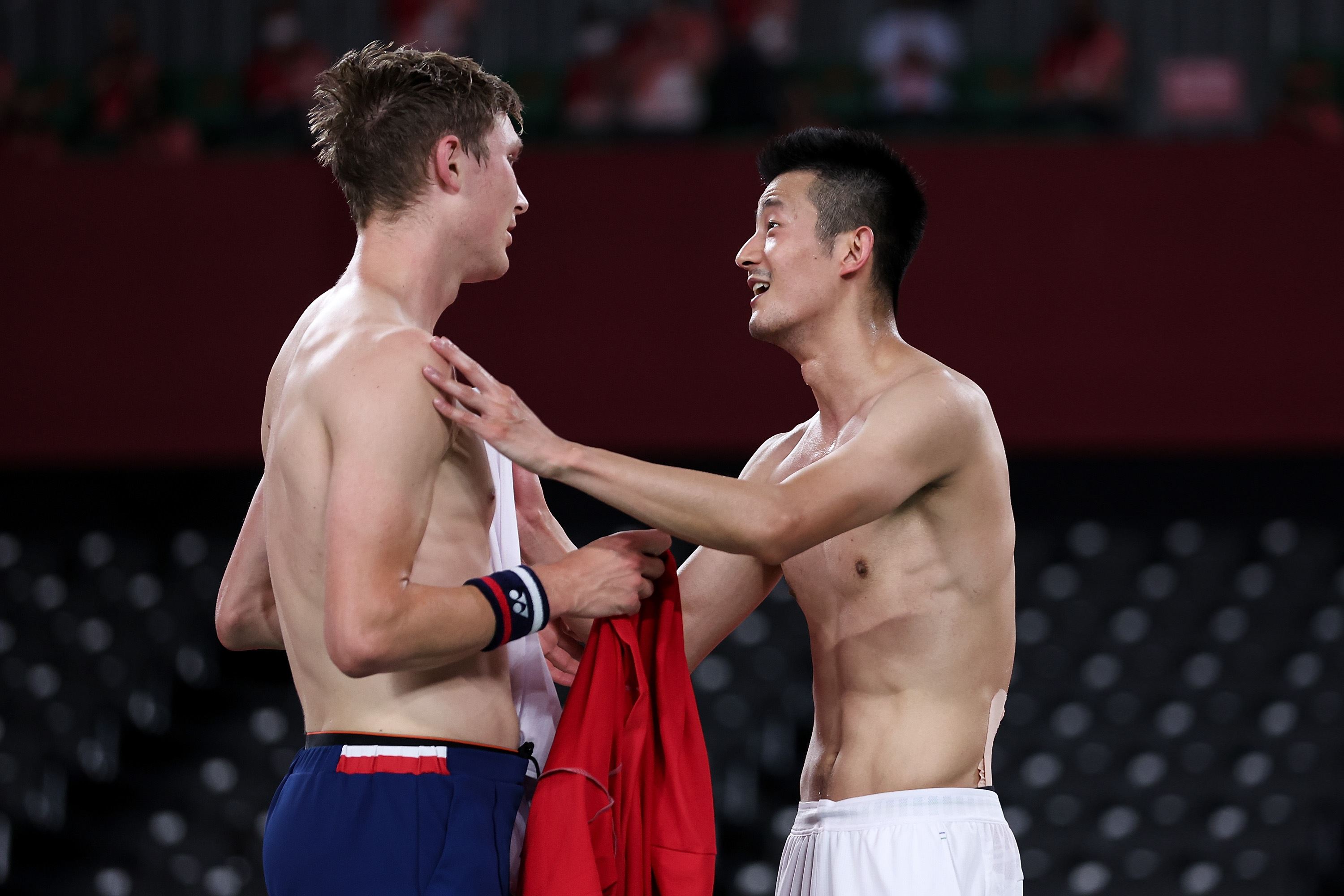 the olympics honour lee chong wei & lin dan’s trading shirts tradition
