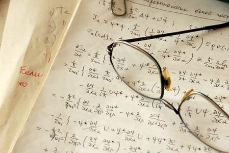 kesian, lelaki ini dituduh guna ‘bahasa aneh’ tapi rupanya persamaan matematik