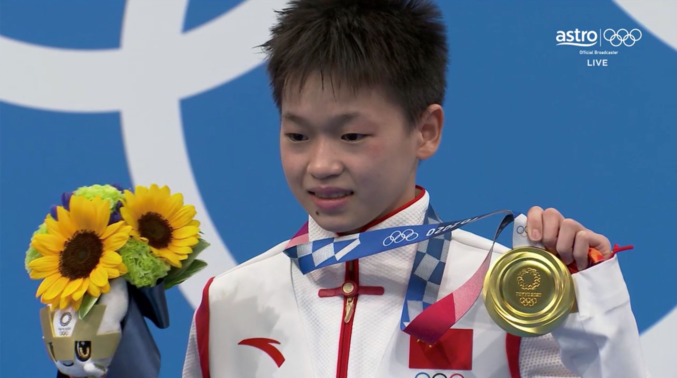 【14岁获奥运金牌】每天都练习400多跳❗️全红婵：想多赚钱给妈妈治病❤️