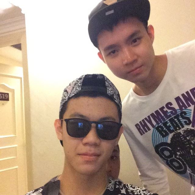 李梓嘉出新歌「一万种情绪」，苏伟译：唱到我差点爱上你了