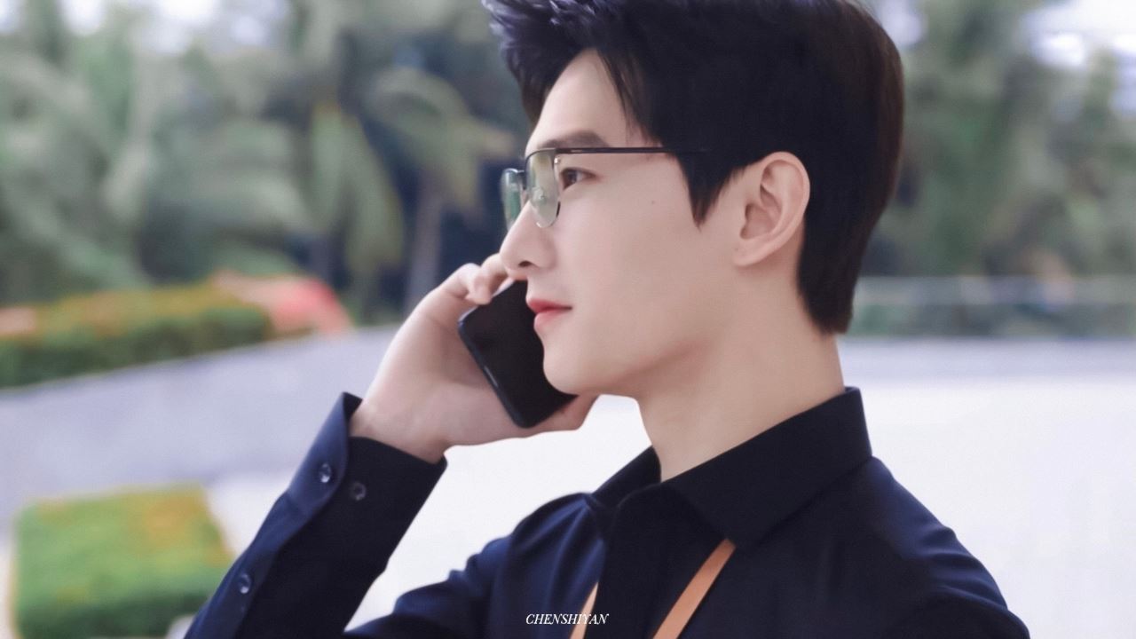 【多图】杨洋「于途」眼镜look帅爆镜❗️送你8张帅图做桌布❤️
