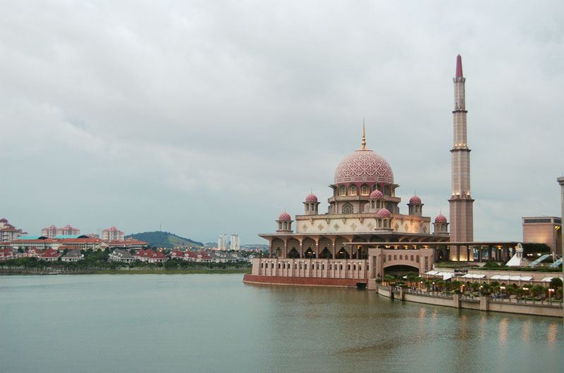 hanya labuan & putrajaya catat kadar kebolehjangkitan bawah 1.0