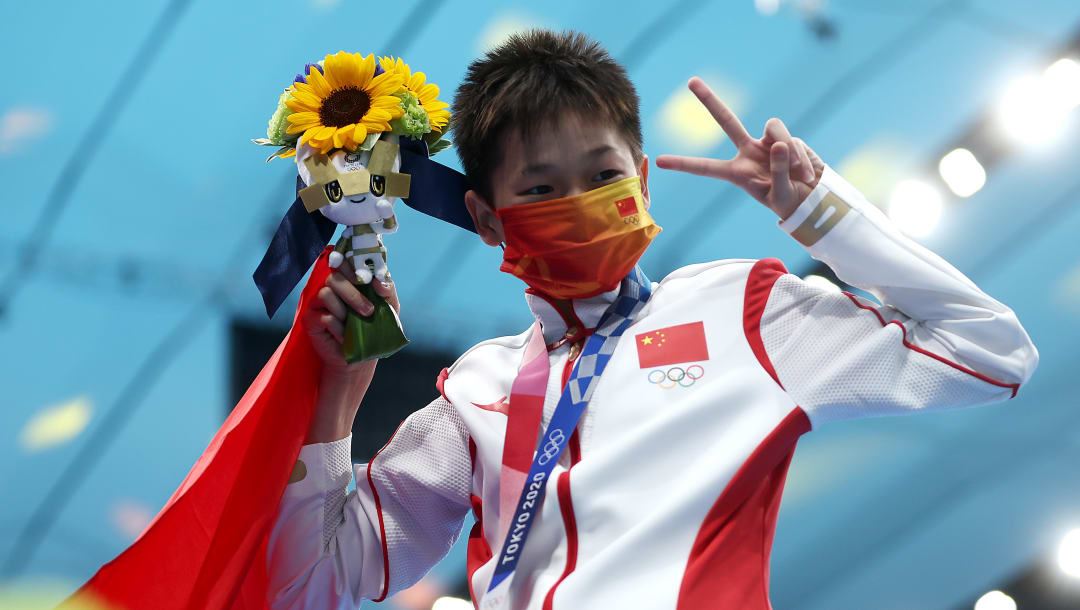 练习跳水「水花消失术」一点也不容易❗️没撑好下水犹如被打巴掌的痛