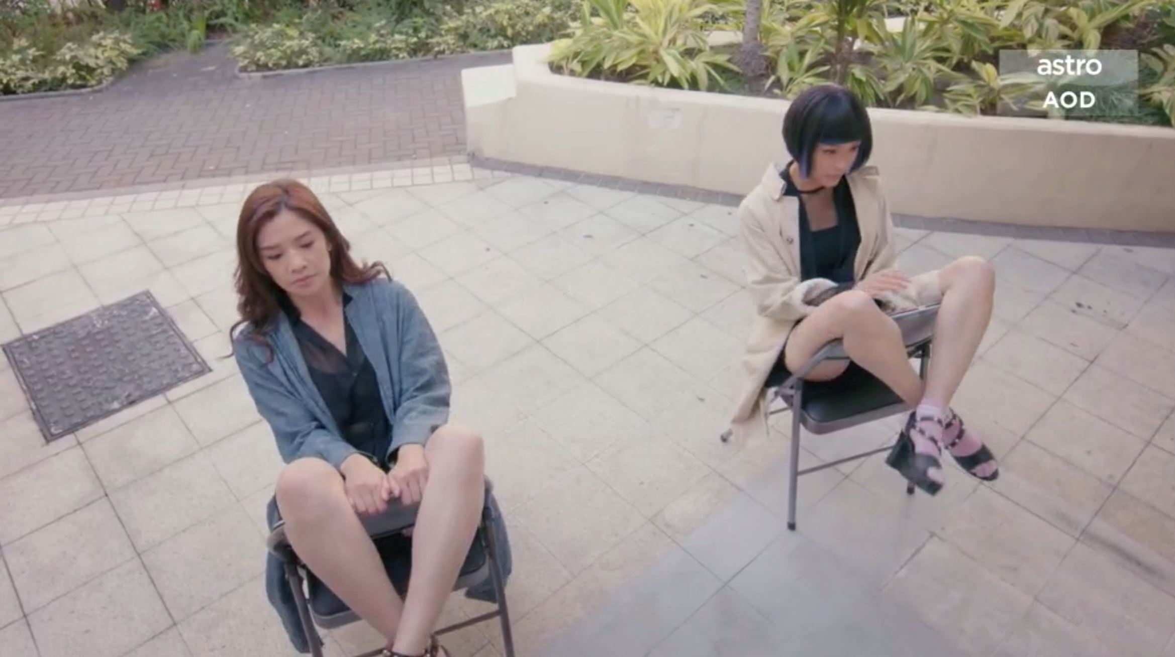 《智能爱人》李佳芯挑战「椅子舞」❗️好sexy呀😍