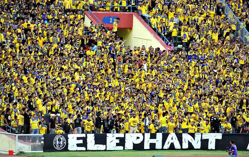 penyokong mungkin kembali ke stadium!