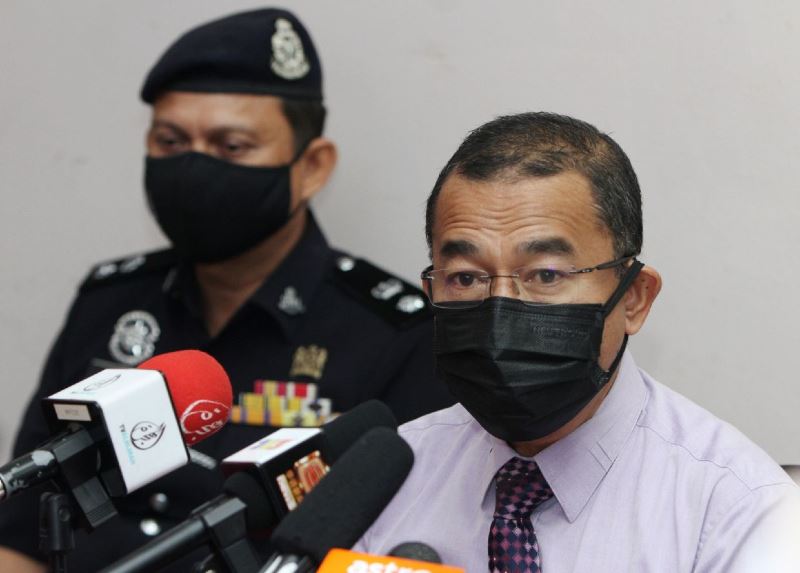 don’t share your covid-19 vaccination certification online as it contains your personal information!