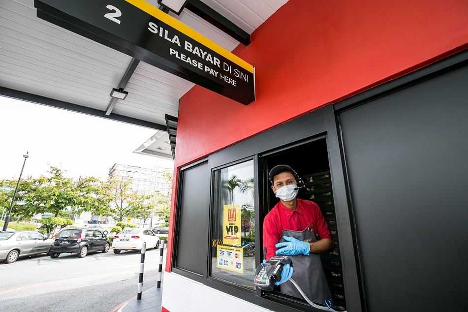 dapatkan mcchicken percuma di mcdonalds drive thru sempena merdeka ini, caranya disini!