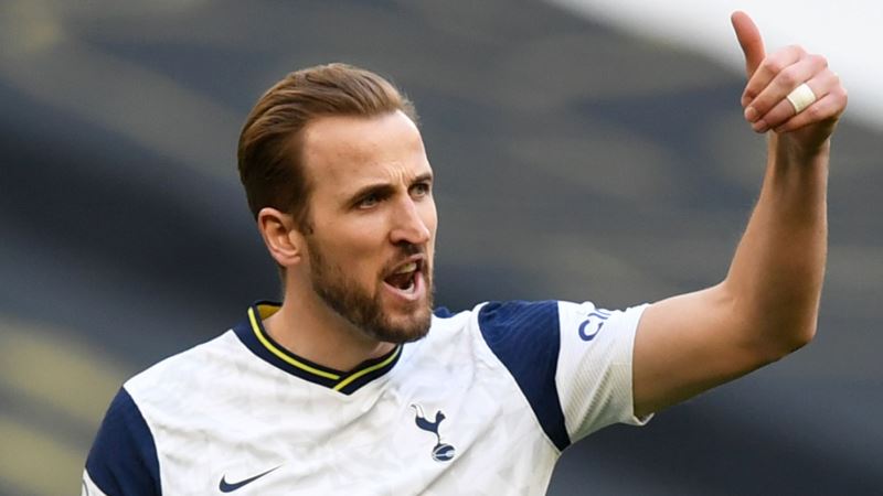 transfer drama over: kane agrees to stay at spurs