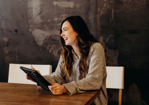 当别人问你工作薪水多少，教你这3招轻松回答！