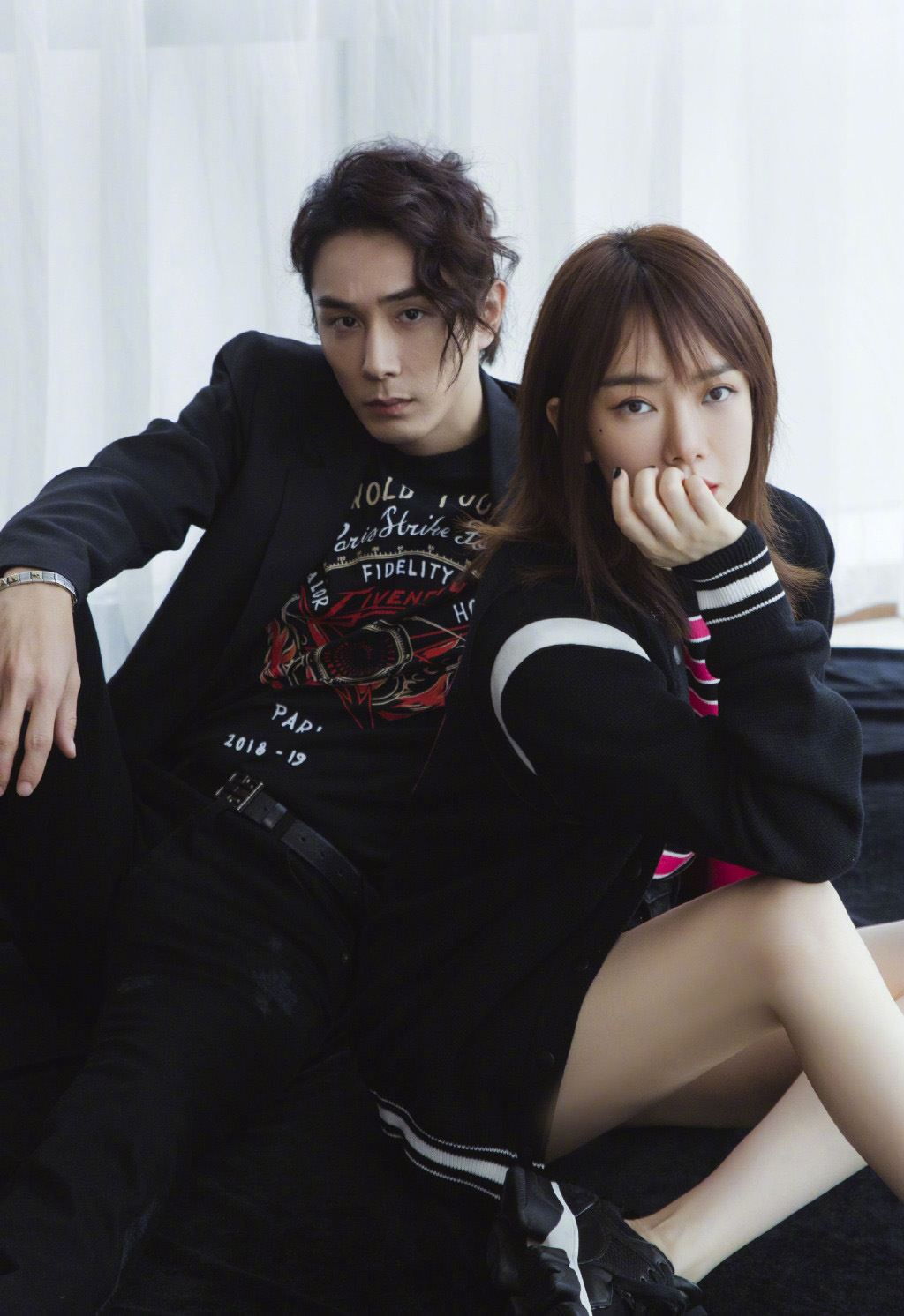 私下是宠妻狂魔❗️李承铉100条微博中有74条是老婆戚薇❤️