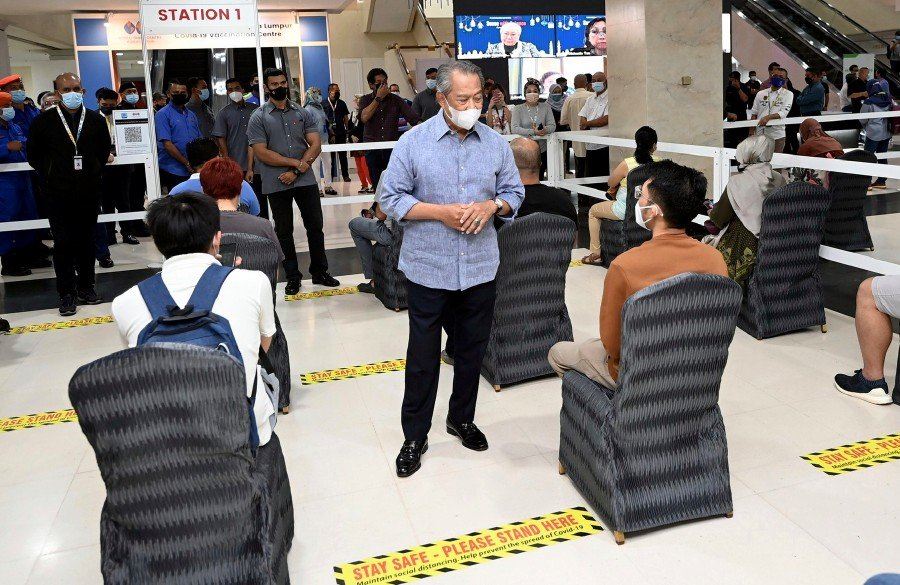 wtckl vaccination centre celebrates 1 millionth recipient of the astrazeneca vaccine!