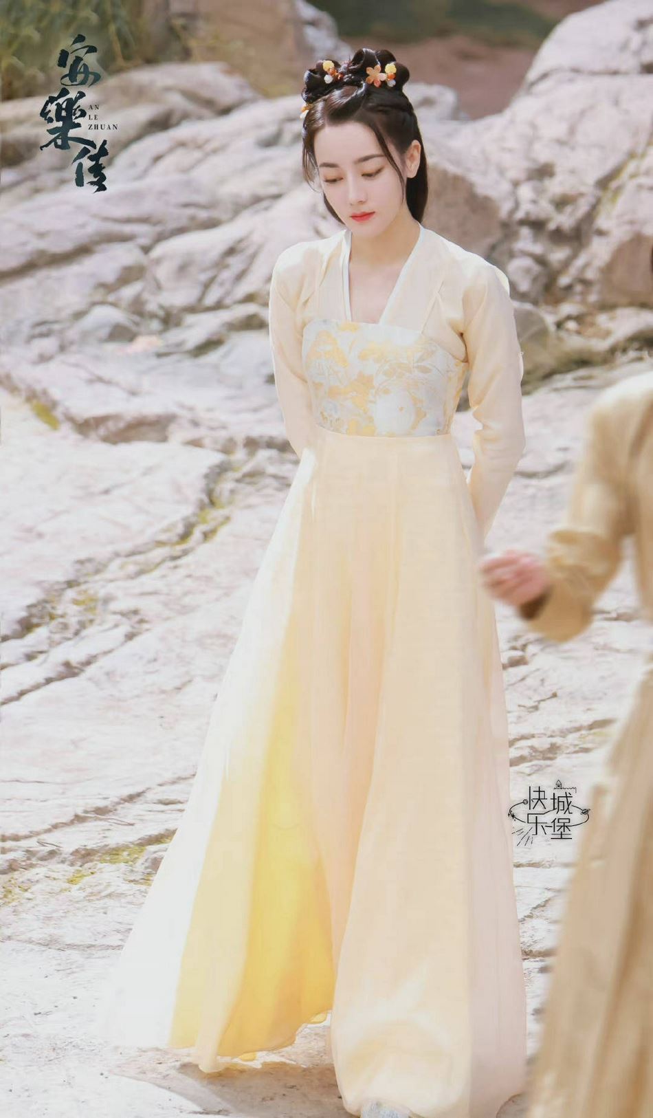 【多图】迪丽热巴《安乐传》路透曝光❗️仙气十足啊💛