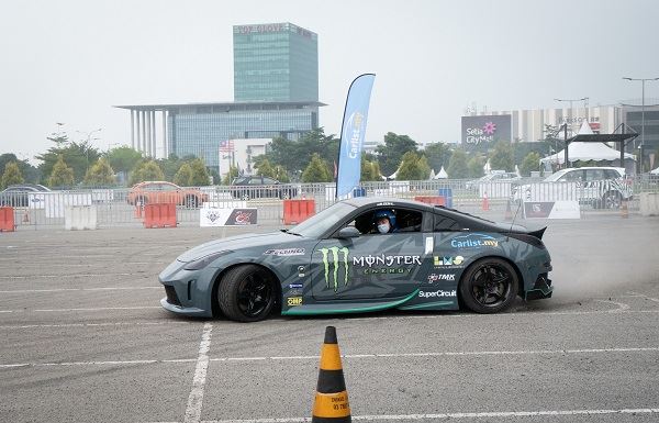 Carlist.my Aylezo汽车飘移表演